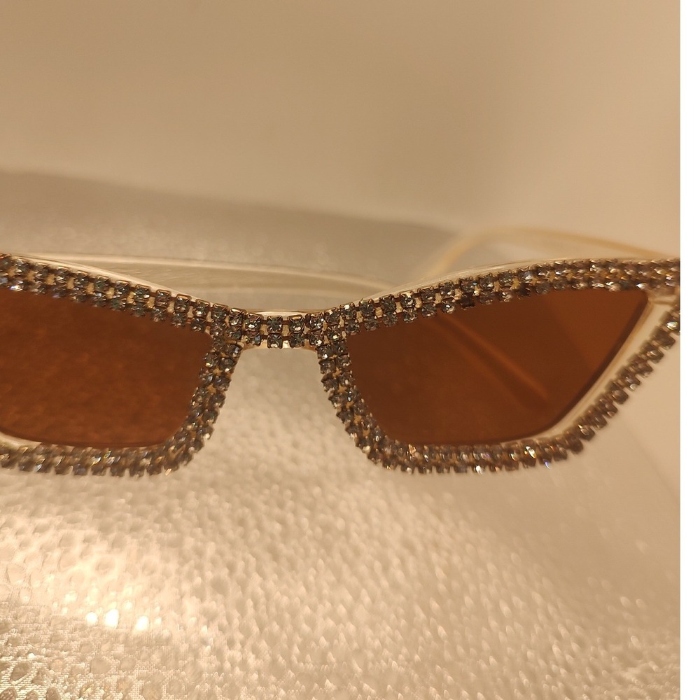 Rhinestone‎ Cat Eye Sunglasses Clear Frame Amber Lens Glam Bling 54-18-141
